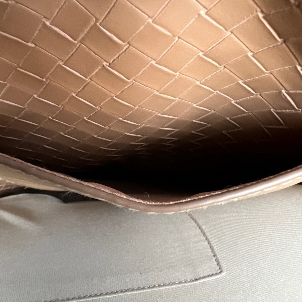 Universal thread crossbody Tan bag - Picture 5 of 9